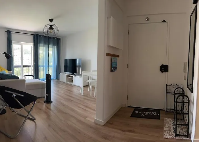 Happy Апартаменты *