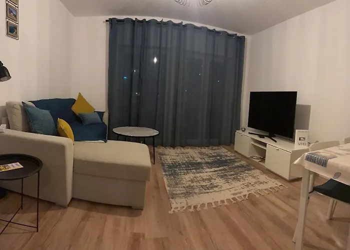 Апартаменты Happy